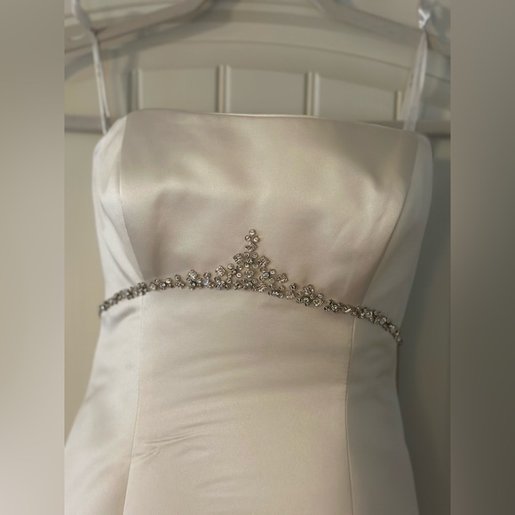 Couture Wedding Dress - Picture 6 of 10